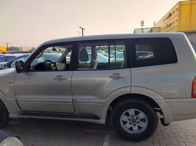 Подержанный Mitsubishi Pajero IV, 3.8 л, 2007 в Шардже от Al Aqsa Used Cars Серый цвет. GCC | AUTO.AE