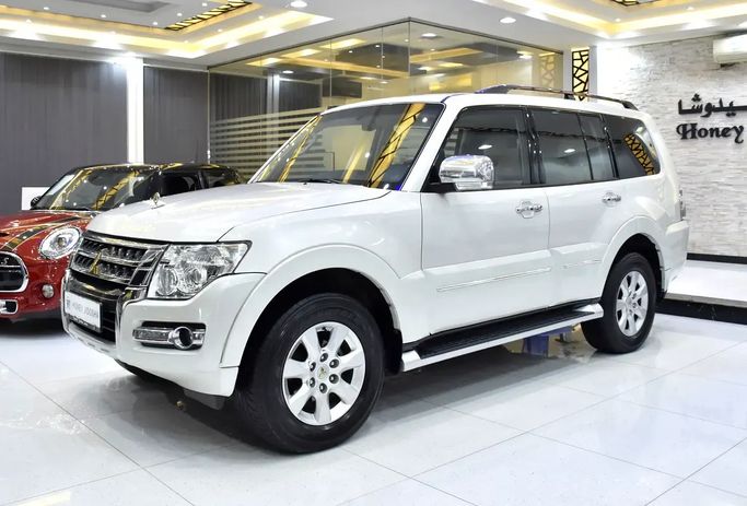 مستعملة Mitsubishi Pajero عملية فيس ليفت IV 2, 3.8 l, 2019 في في الشارقة من Honey Jidosha Used Cars Tr.، اللون أبيض. مواصفات الخليج | AUTO.AE | إعلان #273394