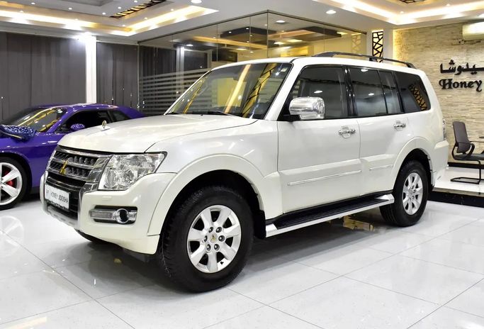 مستعملة Mitsubishi Pajero عملية فيس ليفت IV 2, 3.8 l, 2020 في في الشارقة من Honey Jidosha Used Cars Tr.، اللون أبيض. مواصفات الخليج | AUTO.AE | إعلان #273397