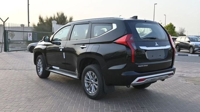 Новый Mitsubishi Pajero Sport III Рестайлинг, 2.4 л, 2023 в Шардже от Nour Alnukhba Motors Черный цвет. Other | AUTO.AE