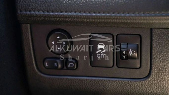 Новый Mitsubishi Xpander I Рестайлинг, 1.5 л, 2024 в Шардже от Nour Alnukhba Motors Черный цвет. GCC | AUTO.AE