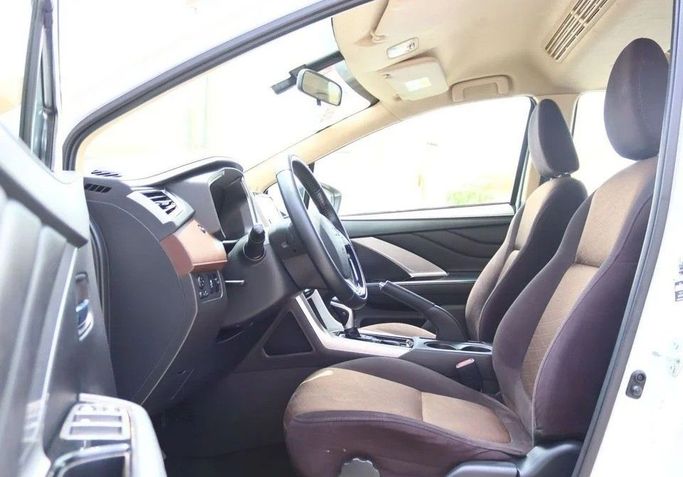 Подержанный Mitsubishi Xpander I, 1.5 л, 2023 в Шардже от Al Sayed Khamis Used Cars Белый цвет. GCC | AUTO.AE