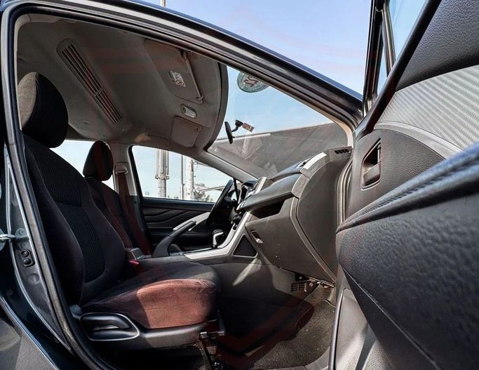 Подержанный Mitsubishi Xpander I, 1.5 л, 2022 в Шардже от Al Sayed Khamis Used Auto Trading Черный цвет. GCC | AUTO.AE