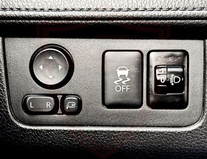 Подержанный Mitsubishi Xpander I, 1.5 л, 2022 в Шардже от Al Sayed Khamis Used Auto Trading Черный цвет. GCC | AUTO.AE