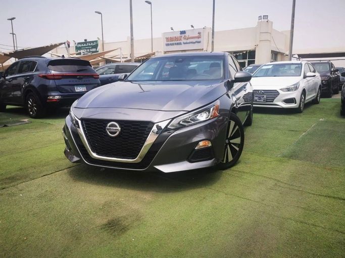 Подержанный Nissan Altima VI (L34), 2.5 л, 2022 в Шардже от Tabarak Used Cars Серый цвет. Американская | AUTO.AE