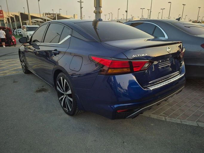 Подержанный Nissan Altima VI (L34) Рестайлинг, 2.5 л, 2022 в Шардже от Al Sada used cars Синий цвет. Американская | AUTO.AE