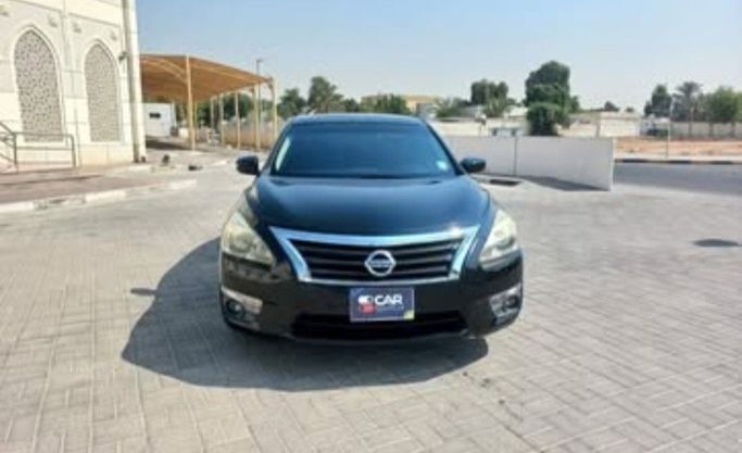 Used Nissan Altima IV (L32) Facelift, 2.5 l, 2013 in Sharjah, Black color. American Specs | AUTO.AE