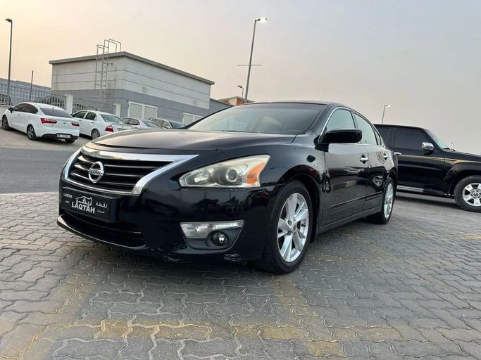 Used Nissan Altima V (L33), 2.5 l, 2015 in Sharjah by Laqtah Used Cars, Black color. American Specs | AUTO.AE