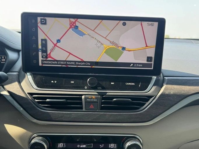 Подержанный Nissan Altima VI (L34) Рестайлинг, 2.5 л, 2024 в Шардже от Noor Al Seyoh Used Cars Черный цвет. GCC | AUTO.AE