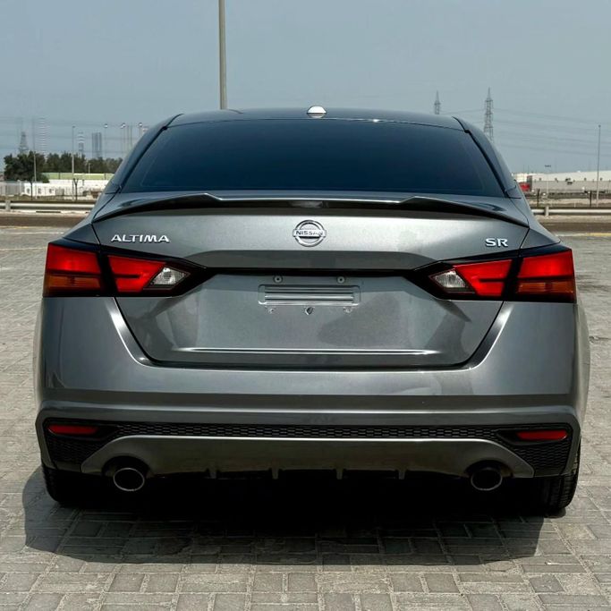 Подержанный Nissan Altima VI (L34), 2.5 л, 2019 в Шардже от Sarmad Cars Серый цвет. Other | AUTO.AE