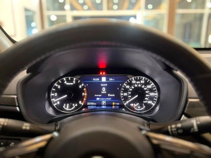 Used Nissan Altima VI (L34) Facelift, 2.0 l, 2023 in Sharjah by Rebou Alfakhama, Black color. American Specs | AUTO.AE