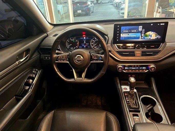 Used Nissan Altima VI (L34) Facelift, 2.0 l, 2023 in Sharjah by Rebou Alfakhama, Black color. American Specs | AUTO.AE