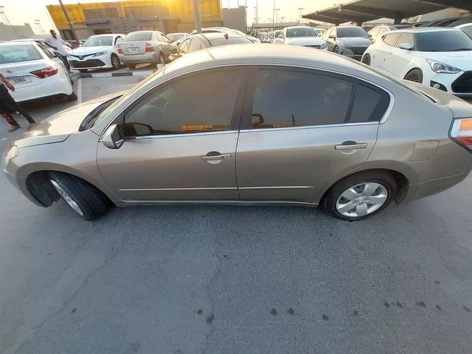 Подержанный Nissan Altima IV (L32), 2.5 л, 2009 в Шардже от Al Aqsa Used Cars Золотистый цвет. GCC | AUTO.AE