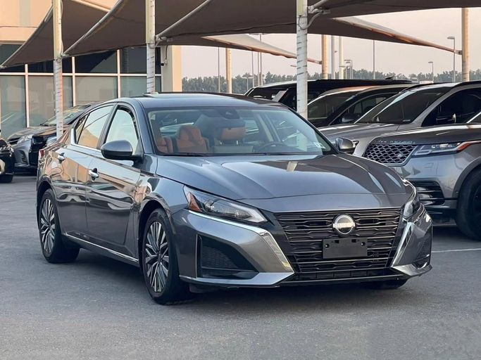 Used Nissan Altima VI (L34) Facelift, 2.5 l, 2023 in Sharjah by Al Nukhba Al Malakyah Used Cars, Grey color. American Specs | AUTO.AE