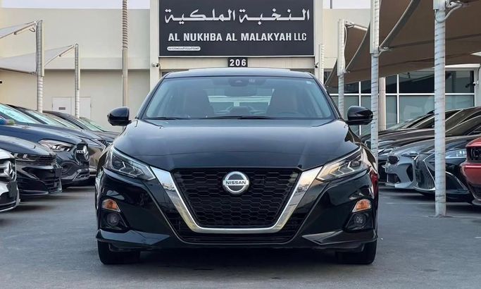 Used Nissan Altima VI (L34), 2.5 l, 2021 in Sharjah by Al Nukhba Al Malakyah Used Cars, Black color. American Specs | AUTO.AE