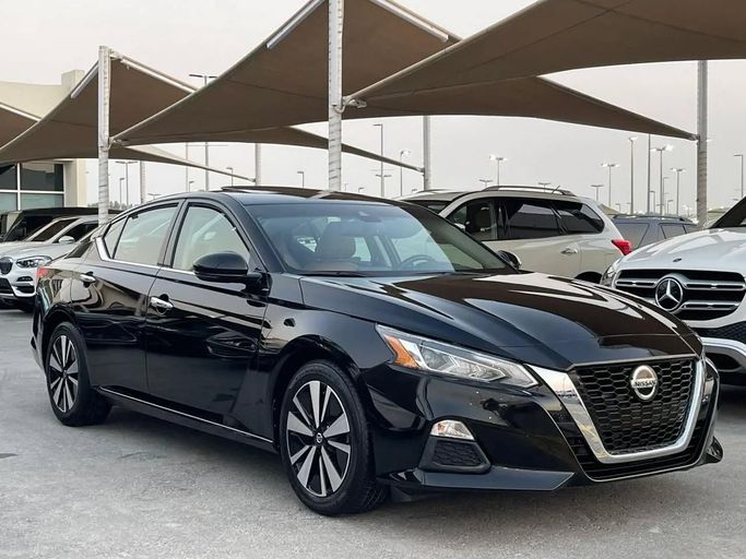 Used Nissan Altima VI (L34), 2.5 l, 2019 in Sharjah by Al Nukhba Al Malakyah Used Cars, Black color. American Specs | AUTO.AE