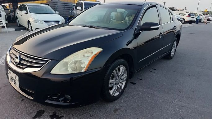 مستعملة Nissan Altima عملية فيس ليفت IV (L32), 2.5 l, 2010 في في الإمارات, الشارقة من ARMANI NAIXA GLOBAL FZE LLC، اللون أسود. مواصفات الخليج | AUTO.AE | إعلان #281117