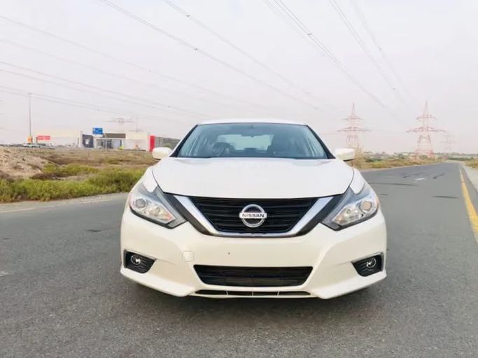 Подержанный ⁦Nissan Altima V (L33) Рестайлинг, 2.5 л, 2017⁩ в ОАЭ, Шарджа от Wahat Al Umra Used Cars Белый цвет. Американская | AUTO.AE | Объявление #289580