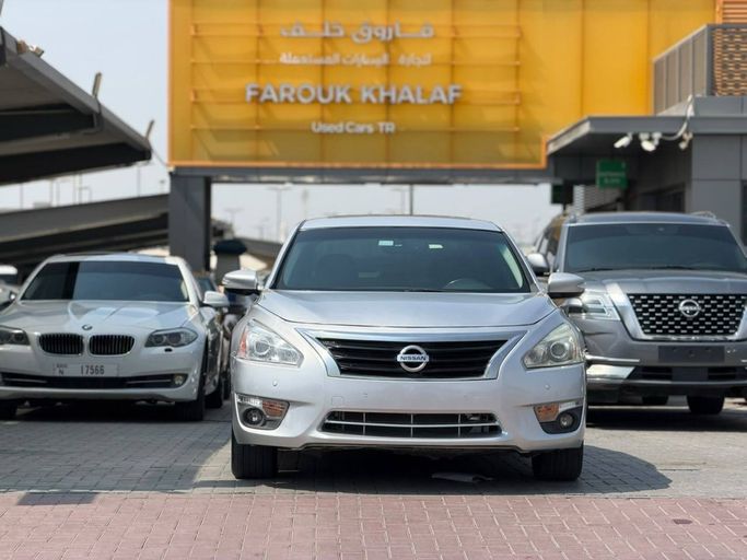 Подержанный ⁦Nissan Altima V (L33), 2.5 л, 2014⁩ в ОАЭ, Шарджа от FAROUK KHALAF Серебристый цвет. Американская | AUTO.AE | Объявление #293475