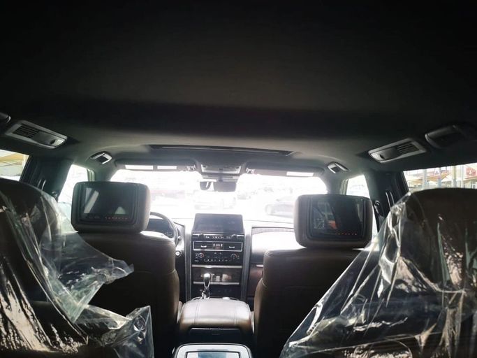 Подержанный Nissan Armada II Рестайлинг, 5.6 л, 2022 в Шардже от Tabarak Used Cars Белый цвет. Американская | AUTO.AE