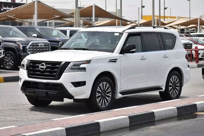 Новый Nissan Armada II Рестайлинг, 5.6 л, 2023 в Шардже от Alfaris Used Cars Белый цвет. Other | AUTO.AE
