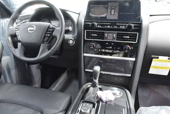 Новый Nissan Armada II Рестайлинг, 5.6 л, 2023 в Шардже от Alfaris Used Cars Белый цвет. Other | AUTO.AE