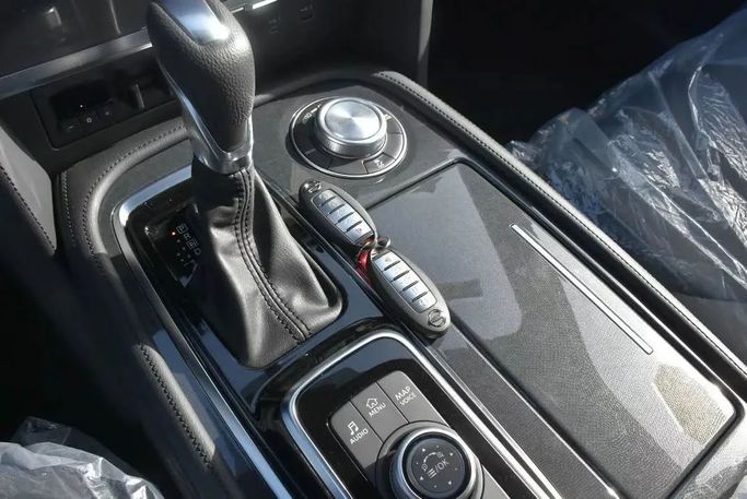 Новый Nissan Armada II Рестайлинг, 5.6 л, 2022 в Шардже от Alfaris Used Cars Белый цвет. Other | AUTO.AE