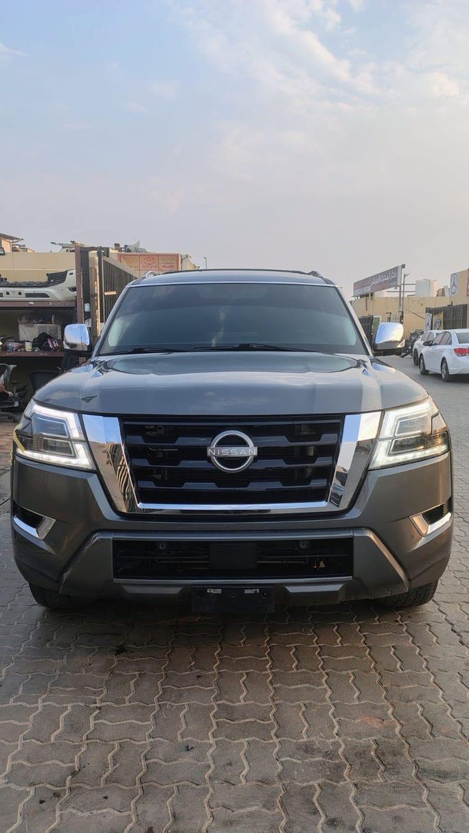 مستعملة Nissan Armada فيس ليفت الثاني, 5.6 l, 2020 في في الإمارات, الشارقة من bab al moheet، اللون رمادي. المواصفات الأمريكية | AUTO.AE | إعلان #278889