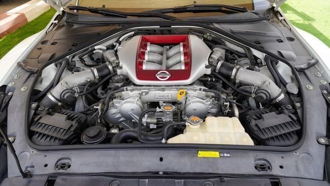 Подержанный Nissan GT-R I Рестайлинг 2, 3.8 л, 2016 в Шардже от Abo Saif Белый цвет. GCC | AUTO.AE