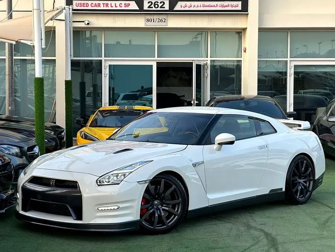 Подержанный ⁦Nissan GT-R I Рестайлинг 2, 3.8 л, 2016⁩ в ОАЭ, Шарджа от Noor Al Seyoh Used Cars Белый цвет. GCC | AUTO.AE | Объявление #290317