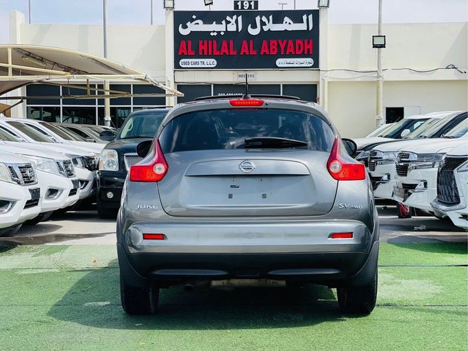 Used Nissan Juke I, 1.6 l, 2011 in Sharjah by Al Helal Al Abyadh Used Cars, Grey color. American Specs | AUTO.AE