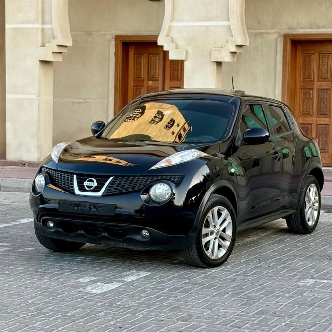 Подержанный Nissan Juke I, 1.6 л, 2012 в Шардже от Sarmad Cars Черный цвет. Other | AUTO.AE