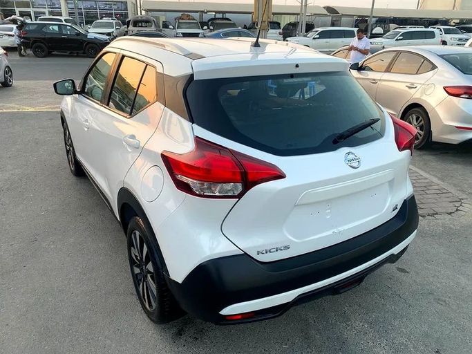 Подержанный Nissan Kicks I, 1.6 л, 2020 в Шардже от Al Saqr Al Mutaliq Белый цвет. GCC | AUTO.AE