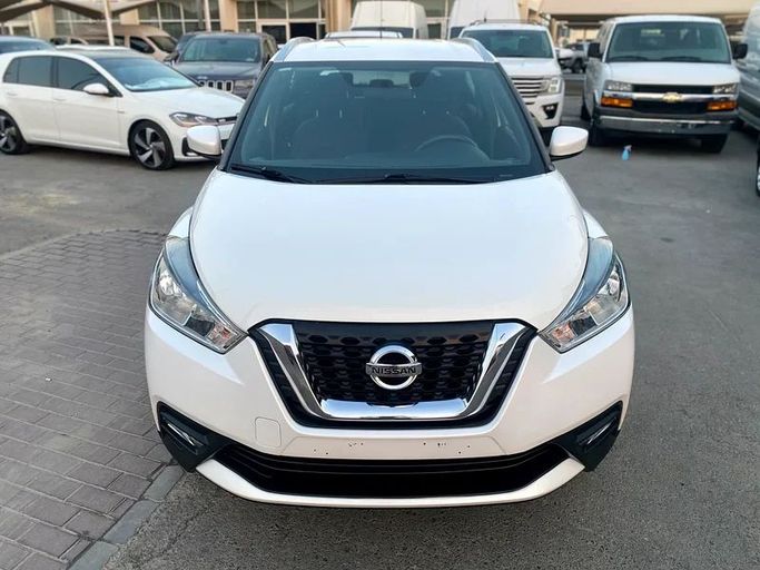 Подержанный Nissan Kicks I, 1.6 л, 2020 в Шардже от Al Saqr Al Mutaliq Белый цвет. GCC | AUTO.AE
