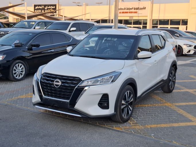 مستعملة Nissan Kicks أنا فيس ليفت, 1.6 l, 2023 في في الشارقة، اللون أبيض. مواصفات الخليج | AUTO.AE | إعلان #267424