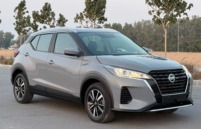 مستعملة Nissan Kicks أنا فيس ليفت, 1.6 l, 2022 في في الشارقة من Laqtah Used Cars، اللون رمادي. مواصفات الخليج | AUTO.AE | إعلان #272736