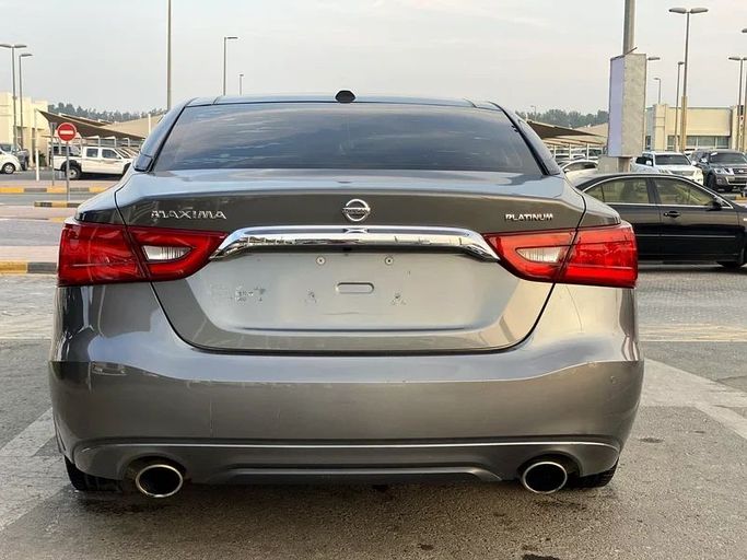 Подержанный Nissan Maxima VIII (A36), 3.5 л, 2017 в Шардже от Ahmad alkhodari Motors Серебристый цвет. Американская | AUTO.AE