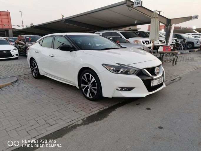 Подержанный Nissan Maxima VIII (A36), 3.5 л, 2016 в Шардже от Al Fareed Used Cars Белый цвет. Американская | AUTO.AE