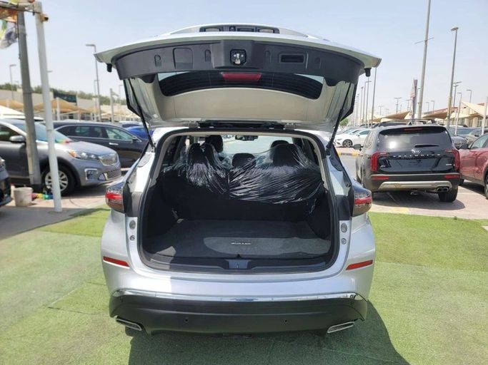 Подержанный Nissan Murano III (Z52), 3.5 л, 2021 в Шардже от Tabarak Used Cars Серебристый цвет. Американская | AUTO.AE