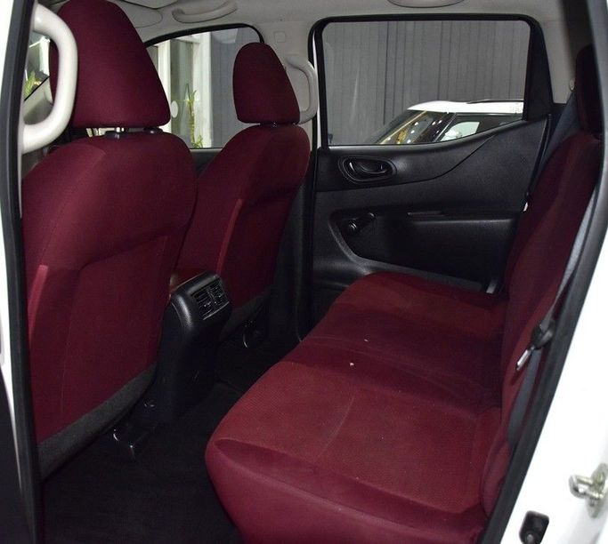 Used Nissan Navara (Frontier) IV (D23), 2.5 l, 2019 in Sharjah by Honey Gidosha Used Cars Tr., White color.  | AUTO.AE