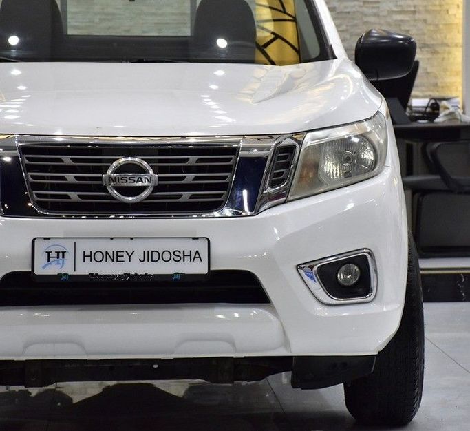 Used Nissan Navara (Frontier) IV (D23), 2.5 l, 2019 in Sharjah by Honey Gidosha Used Cars Tr., White color.  | AUTO.AE