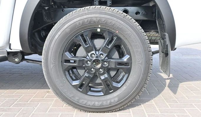 New Nissan Navara (Frontier) IV (D23), 2.5 l, 2025 in Sharjah by Nour Alnukhba Motors, White color. Other | AUTO.AE