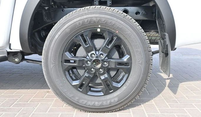 New Nissan Navara (Frontier) IV (D23), 2.5 l, 2025 in Sharjah by Nour Alnukhba Motors, White color. Other | AUTO.AE