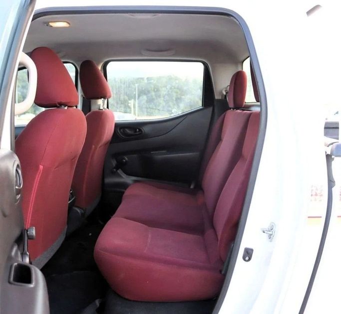 Used Nissan Navara (Frontier) IV (D23), 2.5 l, 2020 in Sharjah by Al Sayed Khamis Used Cars, White color. GCC Specs | AUTO.AE