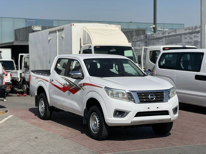 Подержанный Nissan Navara (Frontier) IV (D23), 2.5 л, 2018 в Шардже от Al Aram Cars Белый цвет. GCC | AUTO.AE