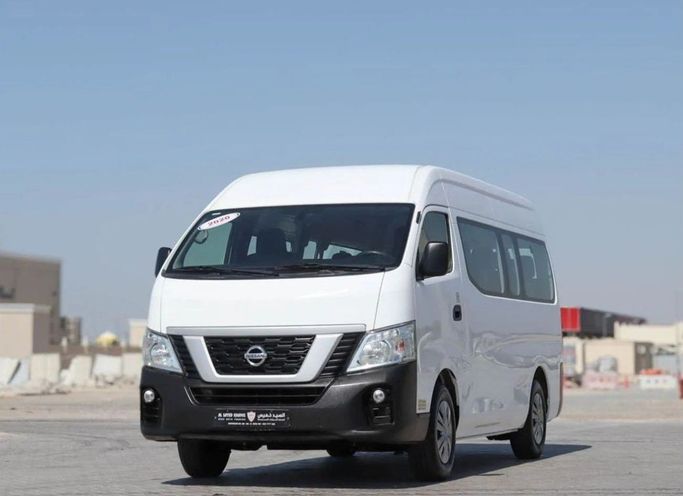 Подержанный Nissan NV350 Caravan I Рестайлинг, 2.5 л, 2020 в Шардже от Al Sayed Khamis Used Auto Trading Белый цвет. GCC | AUTO.AE