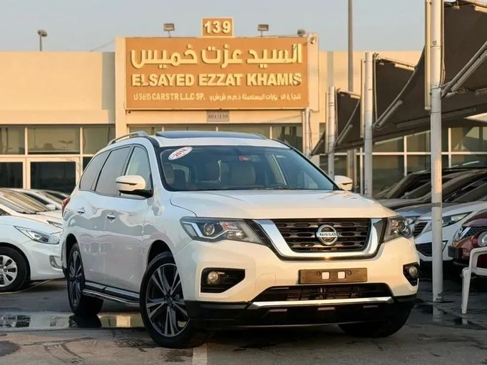 Подержанный Nissan Pathfinder IV Рестайлинг, 3.5 л, 2018 в Шардже от Al Sayed Ezzat Khamis Белый цвет. Other | AUTO.AE