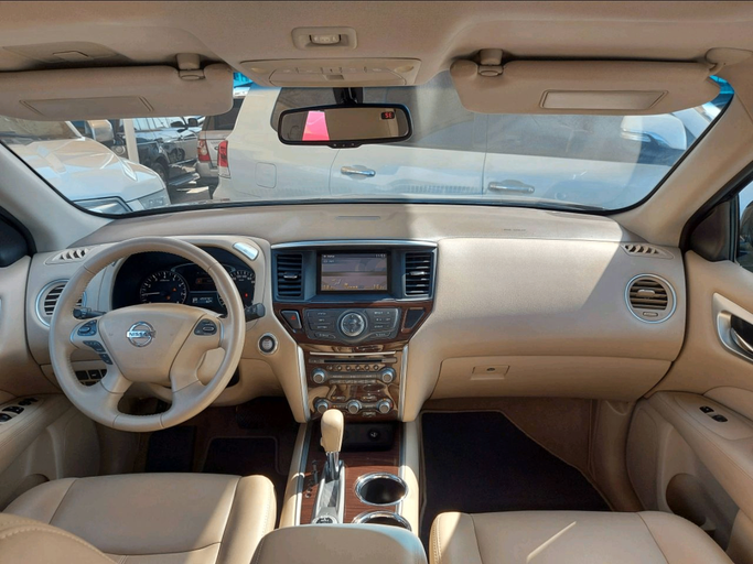 Used Nissan Pathfinder IV, 3.5 l, 2015 in Sharjah by Fantastic Used Cars, Black color. GCC Specs | AUTO.AE