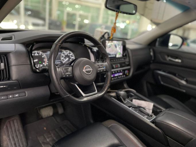 Подержанный Nissan Pathfinder V, 3.5 л, 2022 в Шардже от Daira Used Cars Черный цвет. Американская | AUTO.AE