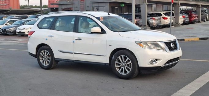 Used Nissan Pathfinder IV, 2.5 l, 2013 in Sharjah by Al Najem Used Cars, White color. GCC Specs | AUTO.AE